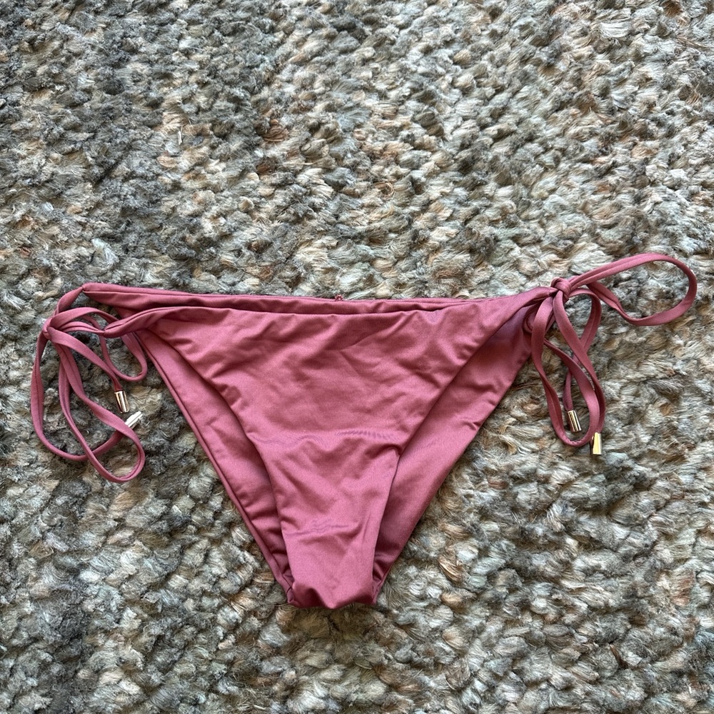 Monday swimwear le Marais bottom in mauve pink color